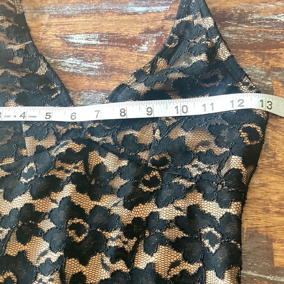 NWOT Class Act Lace Overlay Body Con Dress - Picture 11 of 11